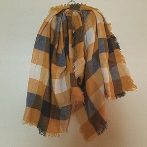 Plaid shaw / scarf